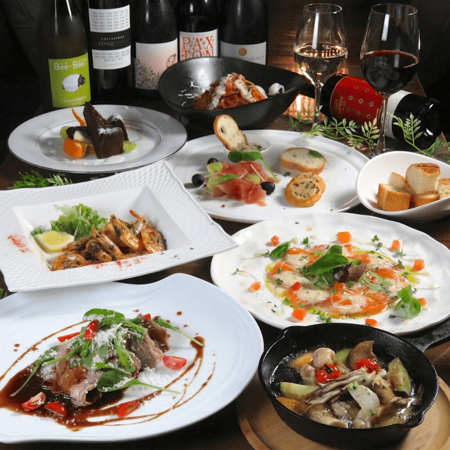 taverna＆wine fiamma のトラットリア内観と薪火オーブン